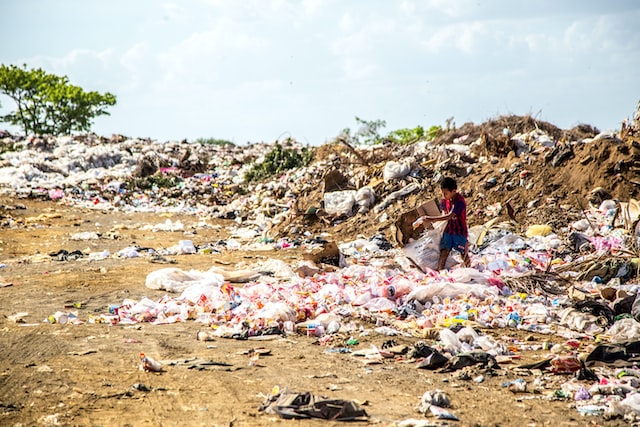 sustainable-fashion-land-fill
